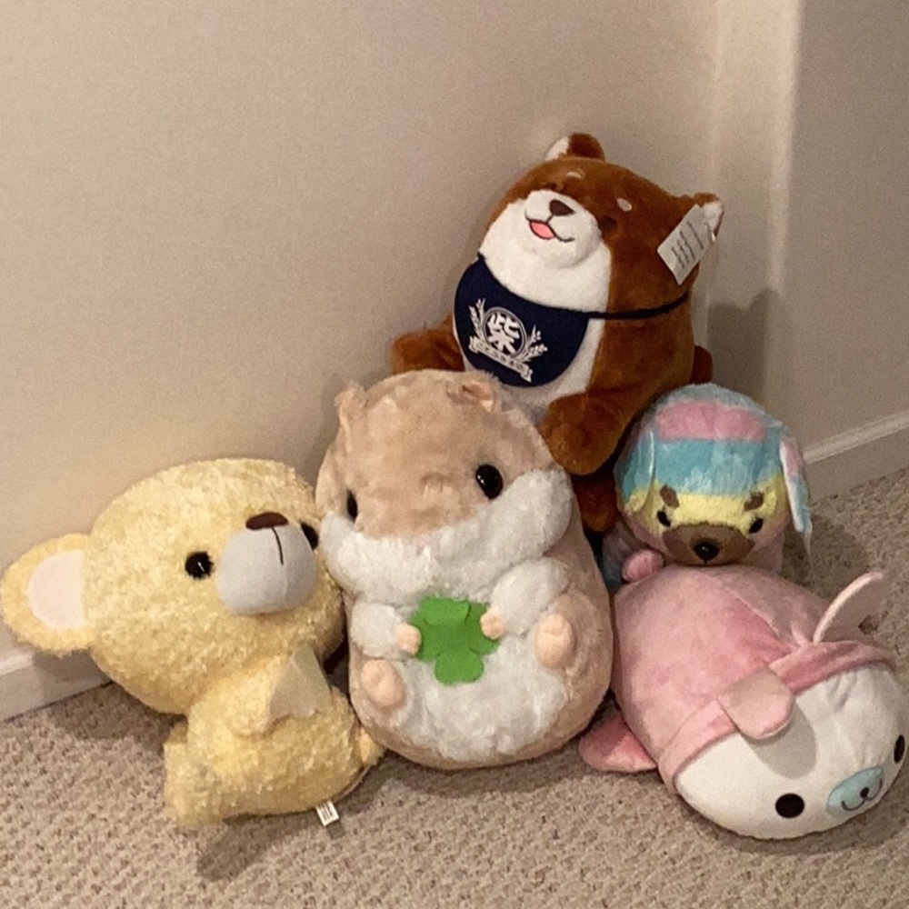 Round 1 Plushies Lot